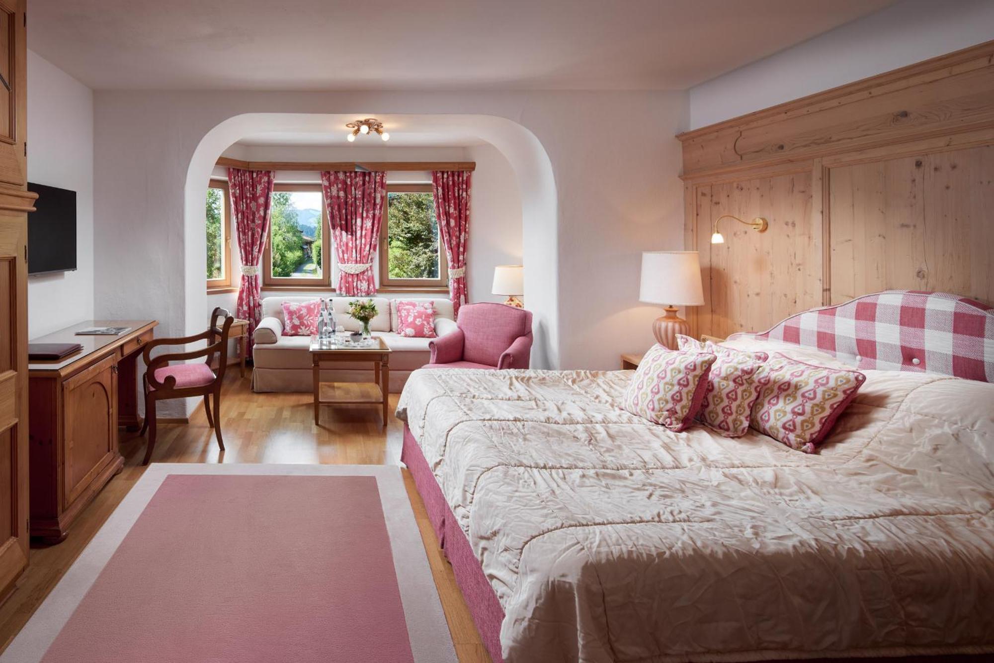 Relais & Chateaux Hotel Tennerhof Kitzbuhel Exterior photo